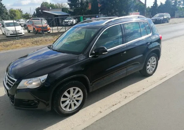 samochody osobowe Volkswagen Tiguan cena 35900 przebieg: 225000, rok produkcji 2010 z Krotoszyn